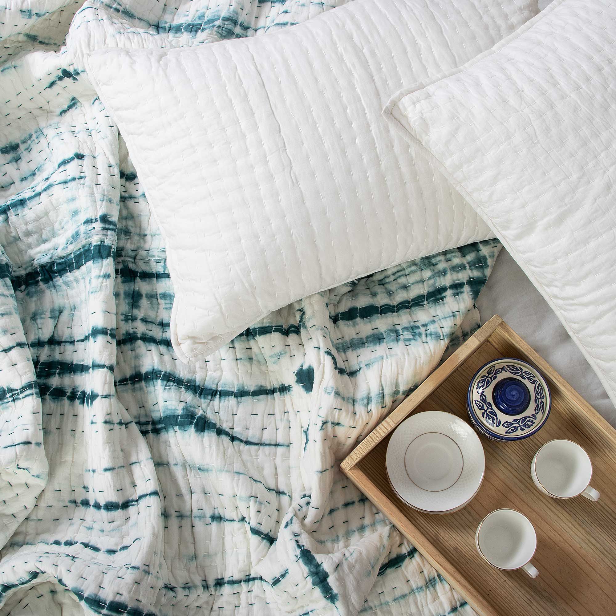 Traditional Handmade Tie Dye Organic Cotton Kantha Blanket Quilt